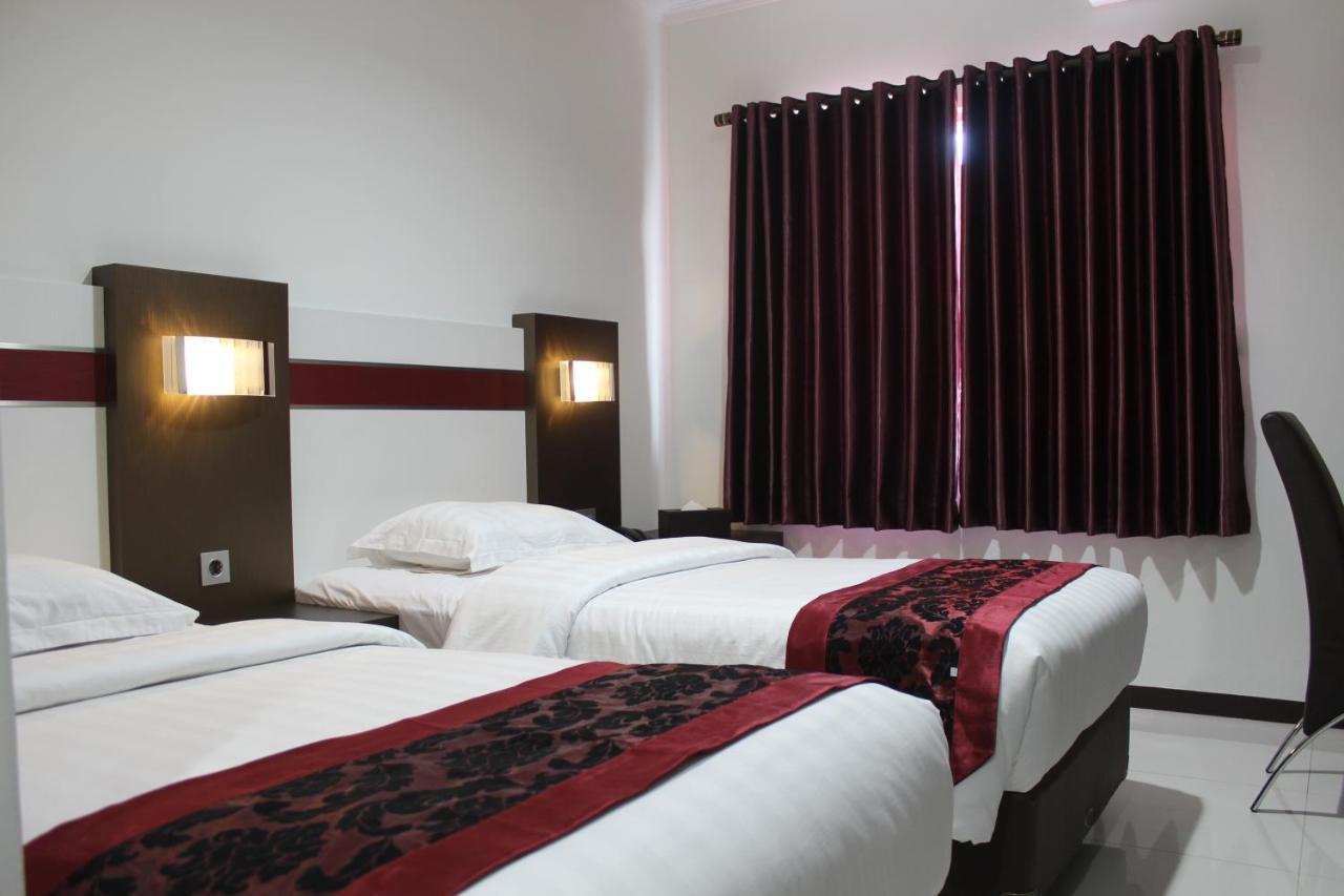 Idea'S Hotel Jalan Ibrahim Aji Bandung Kültér fotó